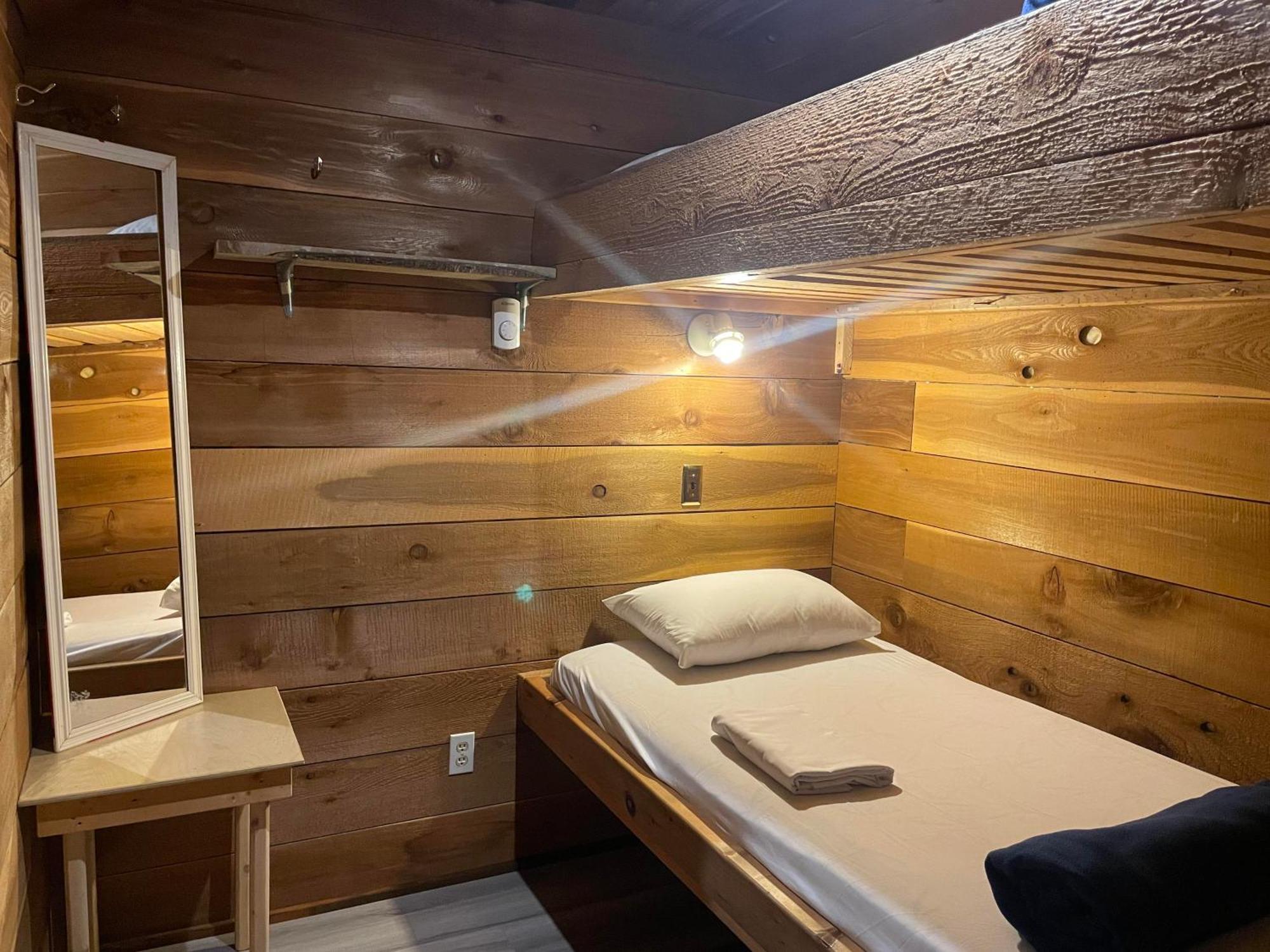 The Hiker Huts Hotel Port Renfrew Luaran gambar
